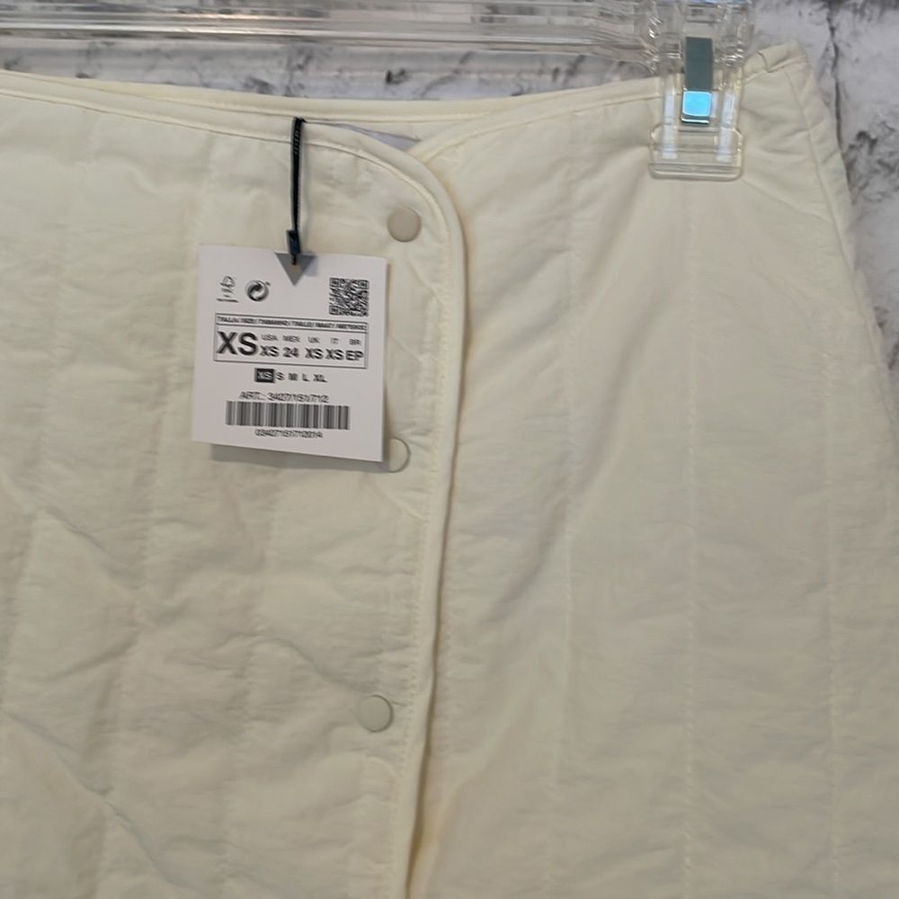 NWT Zara cream button up mini skirt - Picture 4 of 7